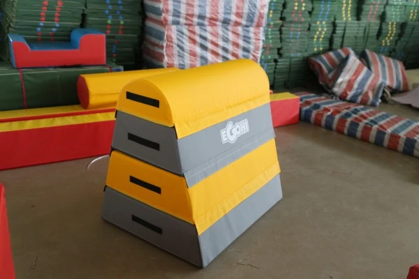 Soft Four Section Arc Top Jump Box